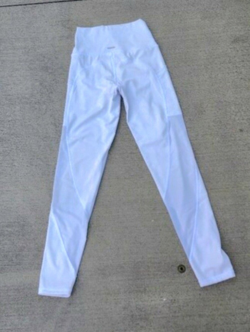 Aerie High Rise Solid White Leggings Petite or cropped